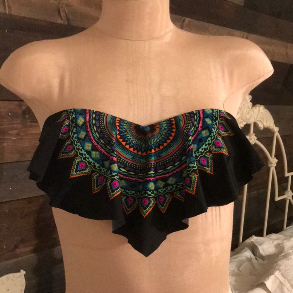 Strapless swim top